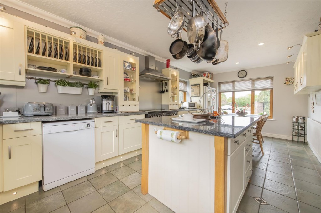 Images for De Vere Road, Thrapston, Kettering EAID:oscarjamesapi BID:3