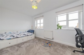 Images for Newmarket Close, Corby