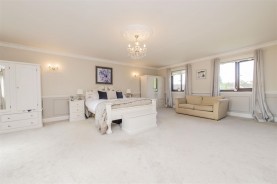 Images for Watermill Close, Desborough