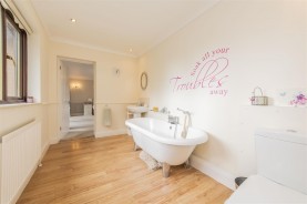 Images for Watermill Close, Desborough