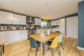 Images for Hunts Field Drive, Gretton