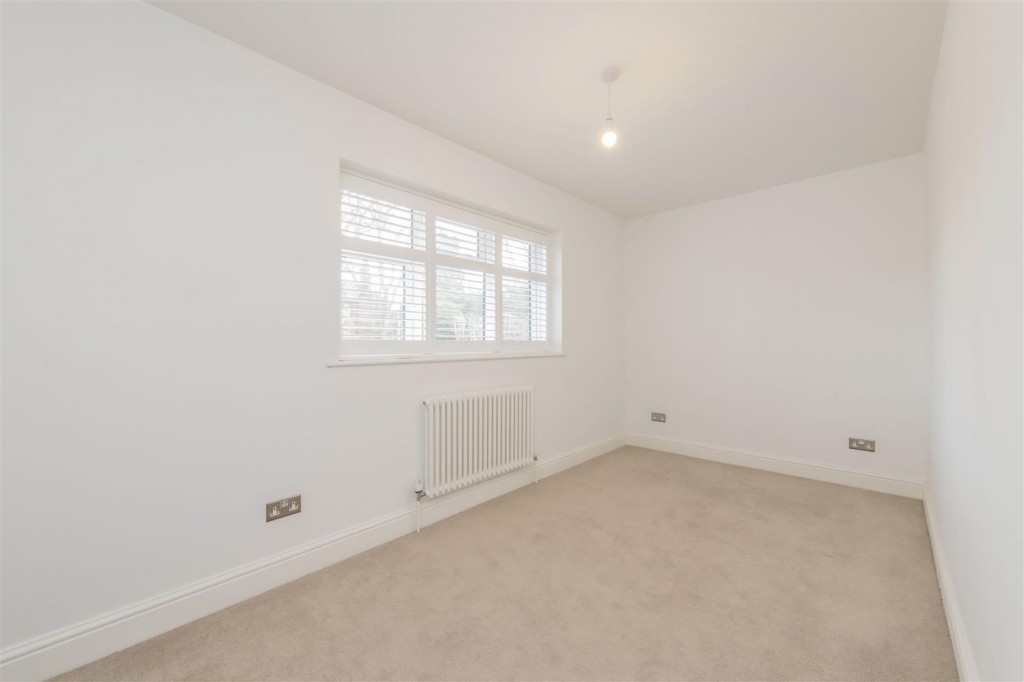 Images for Rockingham Road, Kettering EAID:oscarjamesapi BID:2