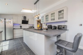 Images for Eastfield Crescent, Finedon, Wellingborough