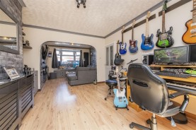 Images for Eastfield Crescent, Finedon, Wellingborough