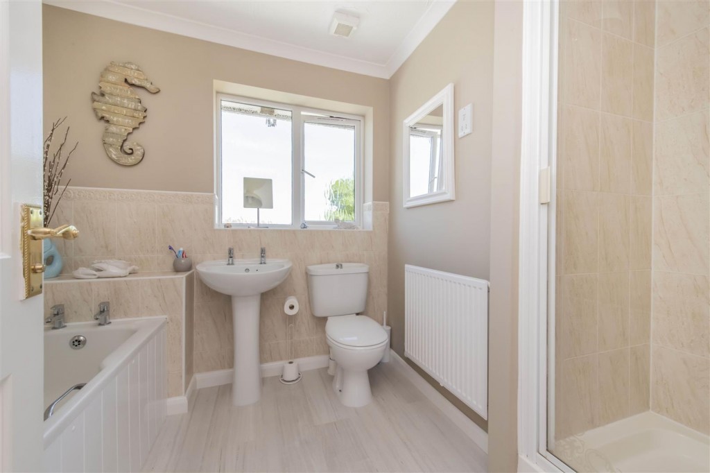 Images for The Longlands, Market Harborough EAID:oscarjamesapi BID:5