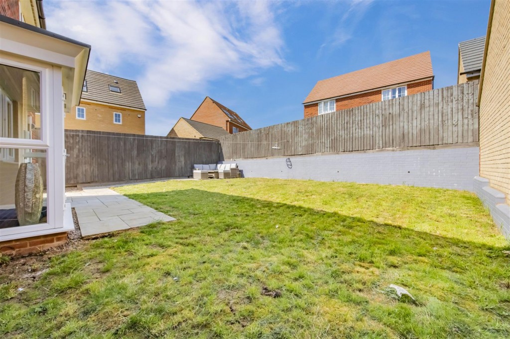 Images for Fakenham Road, Corby EAID:oscarjamesapi BID:4