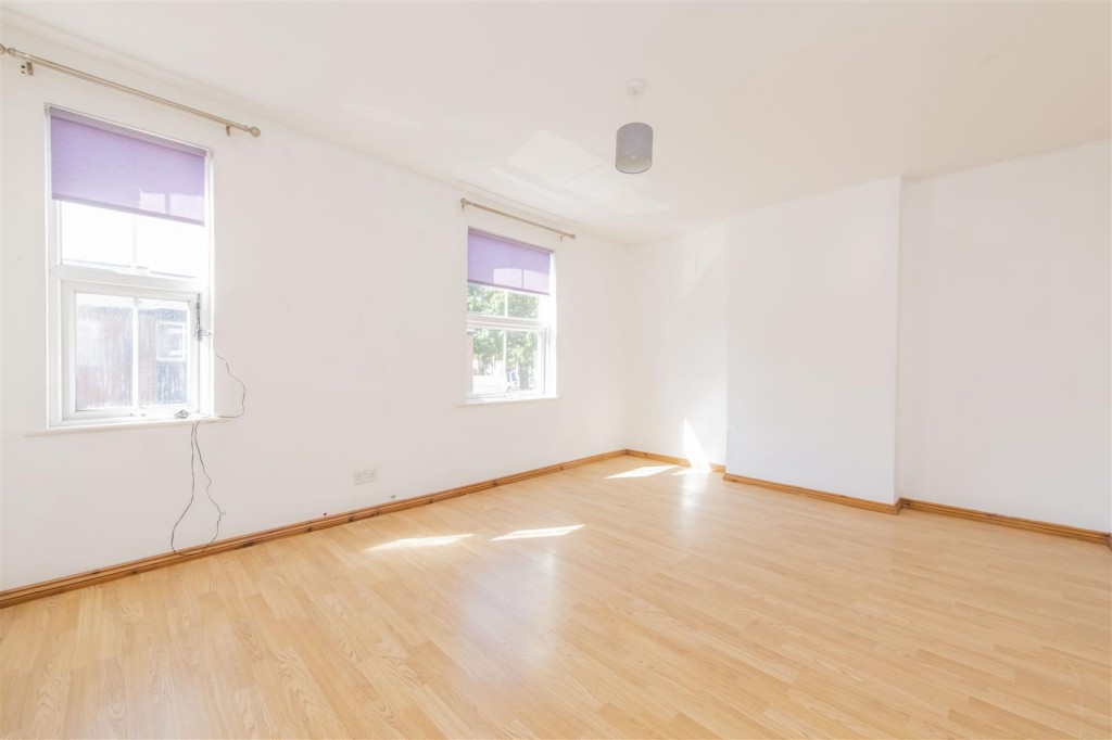 Images for Alfred Street, Kettering EAID:oscarjamesapi BID:2