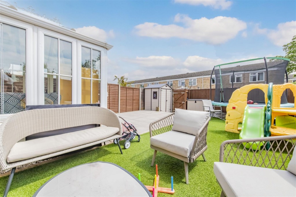 Images for Trelawney, Wellingborough EAID:oscarjamesapi BID:6
