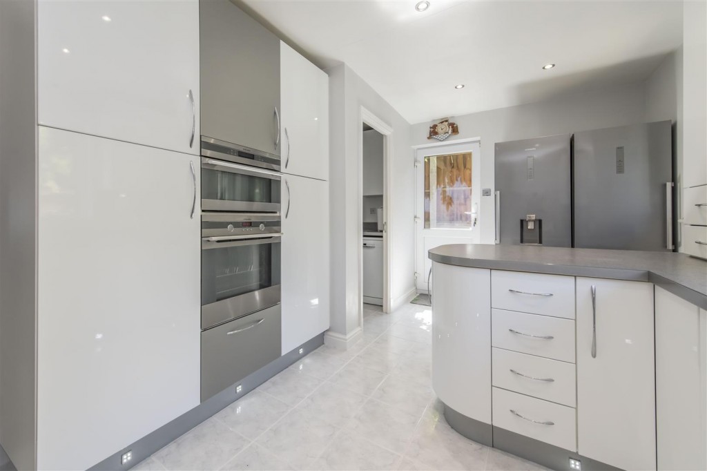 Images for Moreton Avenue, Wellingborough EAID:oscarjamesapi BID:6