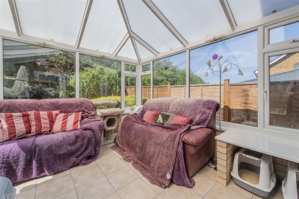Images for Moreton Avenue, Wellingborough EAID:oscarjamesapi BID:6