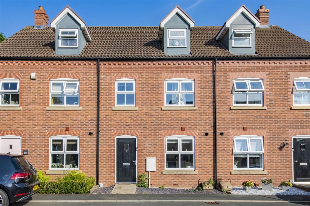 Images for Denford Close, Burton Latimer, Kettering EAID:oscarjamesapi BID:3