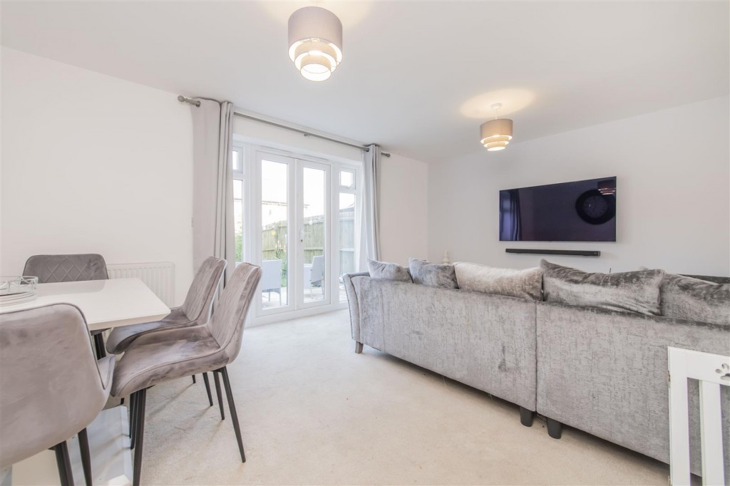 Images for Denford Close, Burton Latimer, Kettering EAID:oscarjamesapi BID:3