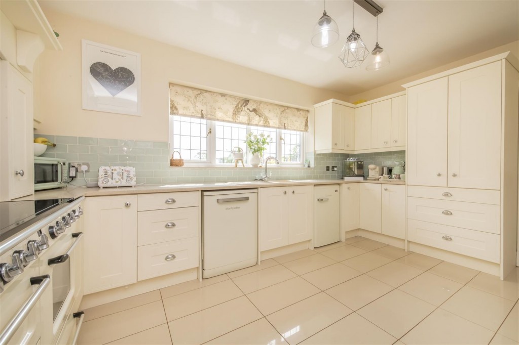 Images for Old Road, Walgrave EAID:oscarjamesapi BID:2