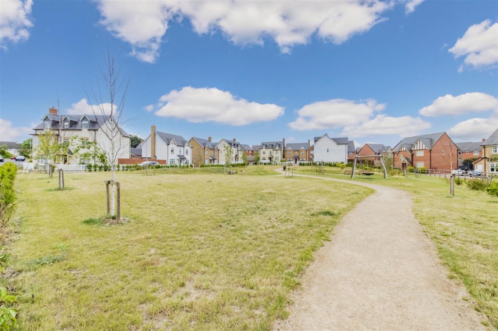 Images for Hanging Barrows, Boughton, Northampton EAID:oscarjamesapi BID:1