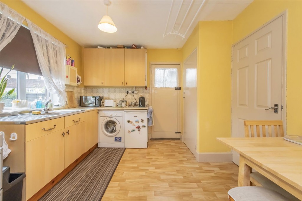 Images for Milton Road, Corby EAID:oscarjamesapi BID:4