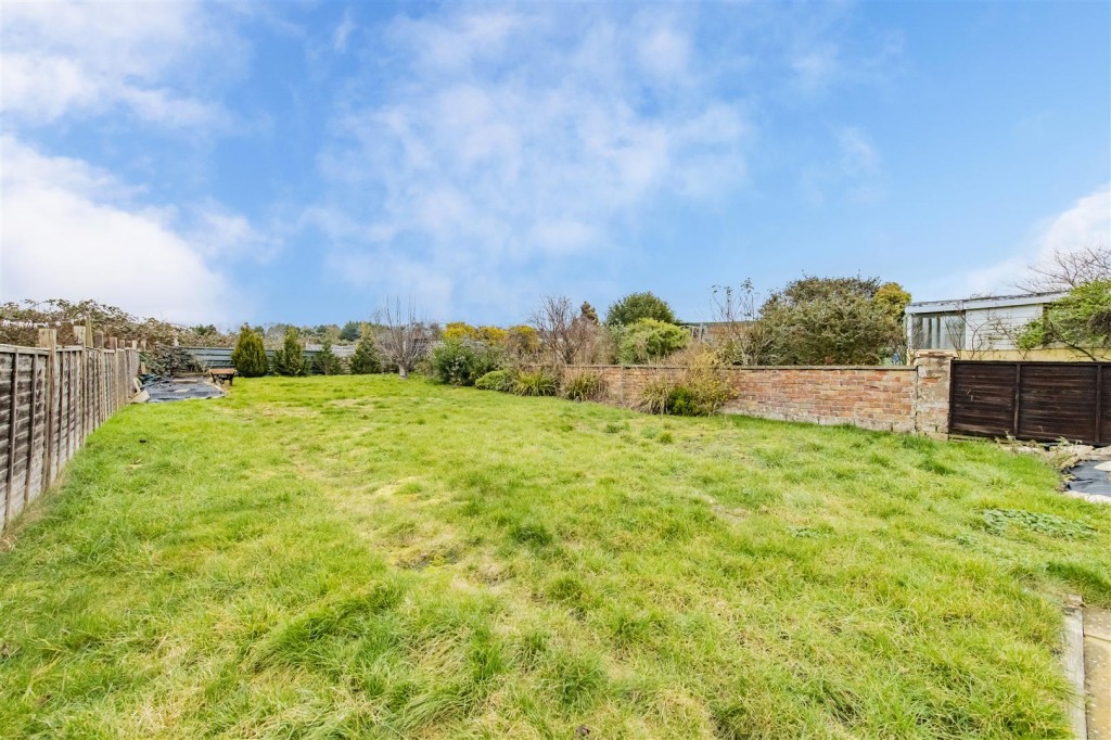 Images for Station Road, Burton Latimer, Kettering EAID:oscarjamesapi BID:3