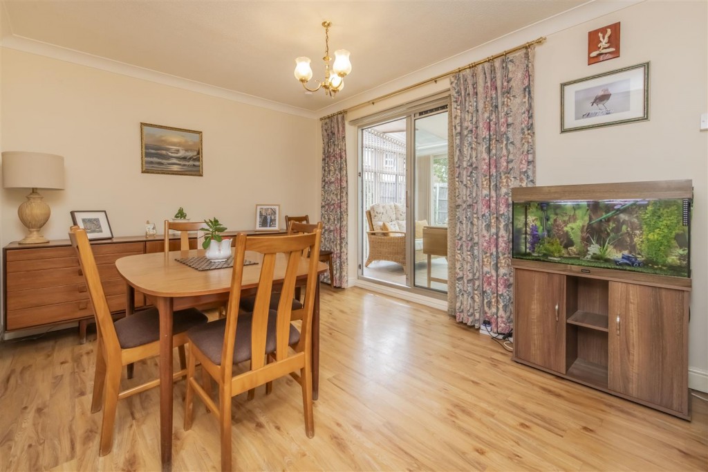 Images for Church View, Burton Latimer, Kettering EAID:oscarjamesapi BID:3
