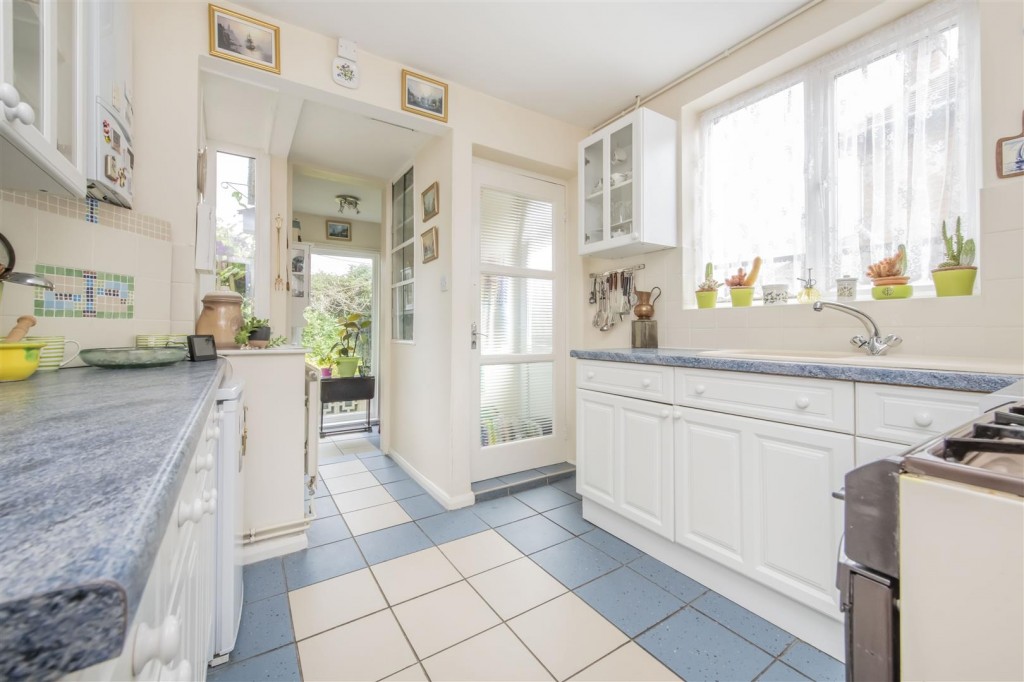 Images for Pebbleford Road, Kettering EAID:oscarjamesapi BID:2