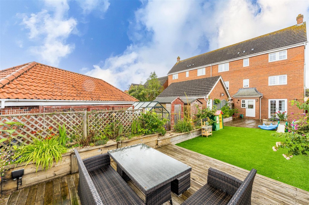 Images for Foxglove Road, Desborough EAID:oscarjamesapi BID:2