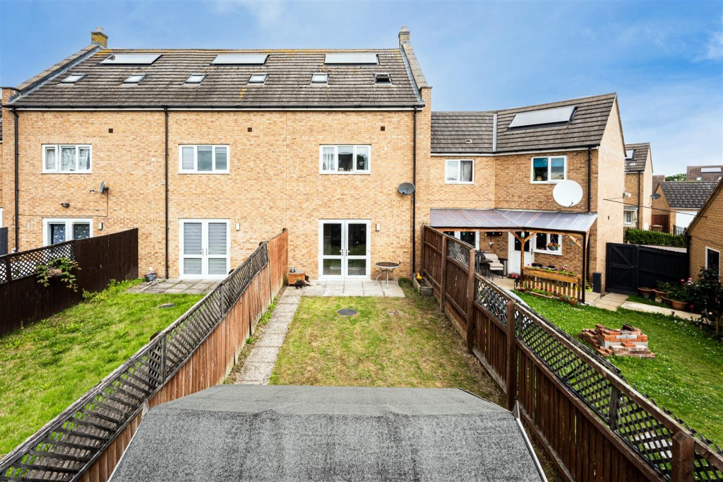 Images for Olympic Square, Corby EAID:oscarjamesapi BID:4