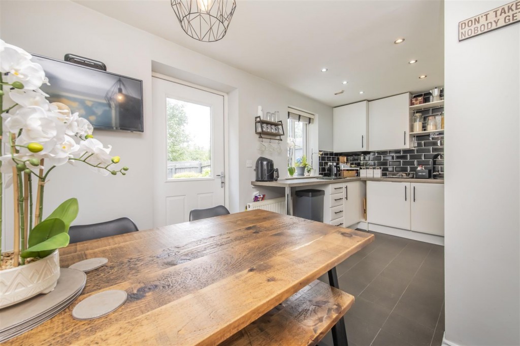 Images for Cranford Road, Burton Latimer, Kettering EAID:oscarjamesapi BID:3