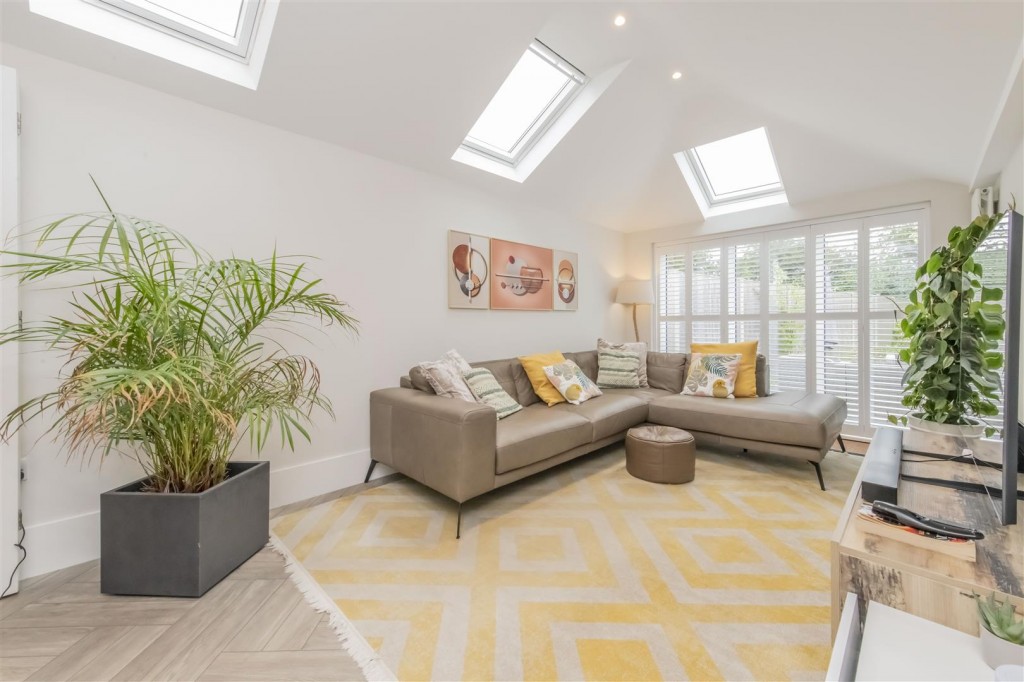 Images for Elm Road, Burton Latimer EAID:oscarjamesapi BID:3