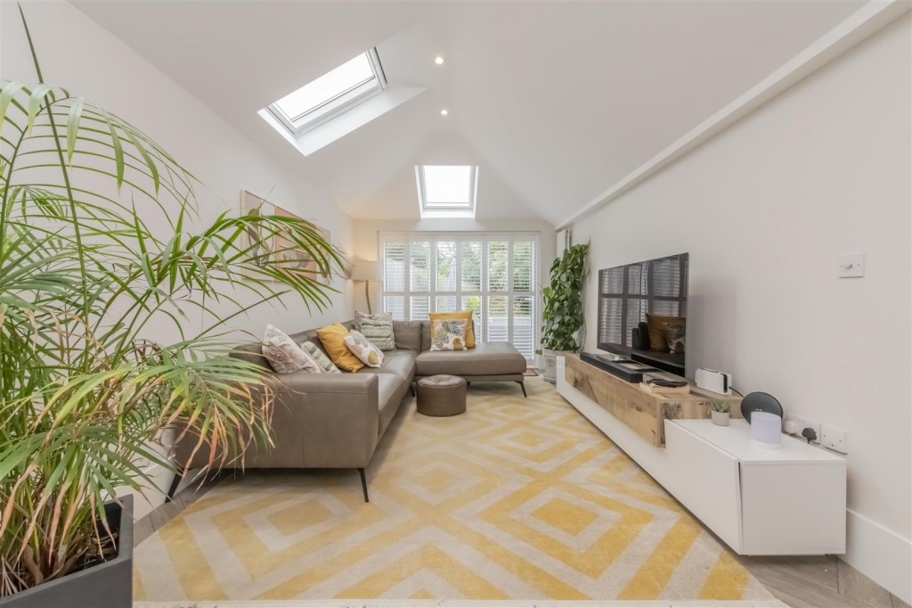 Images for Elm Road, Burton Latimer EAID:oscarjamesapi BID:3
