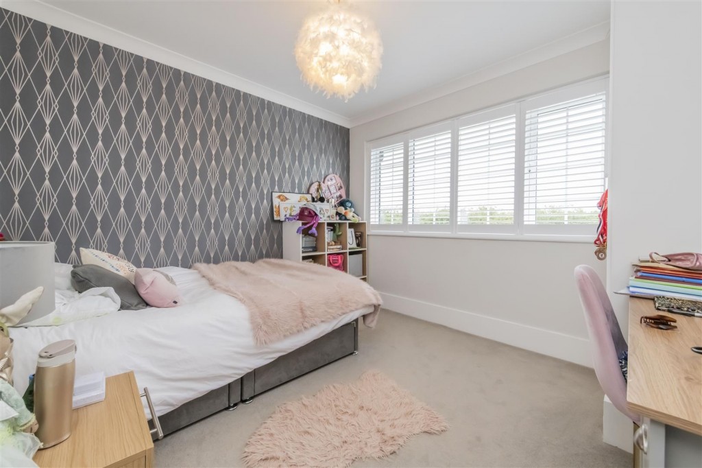 Images for Elm Road, Burton Latimer EAID:oscarjamesapi BID:3