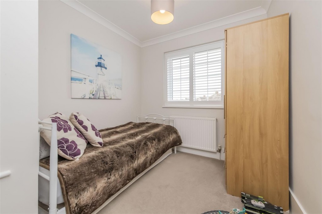 Images for Elm Road, Burton Latimer EAID:oscarjamesapi BID:3