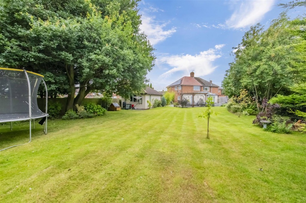Images for Elm Road, Burton Latimer EAID:oscarjamesapi BID:3