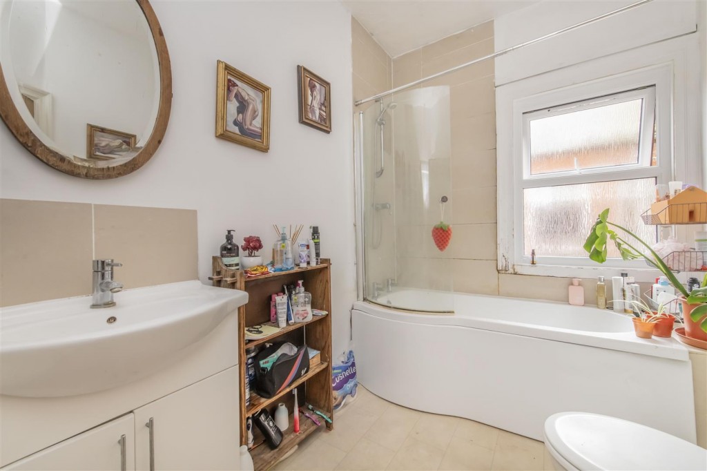 Images for Abington Grove, Northampton EAID:oscarjamesapi BID:1