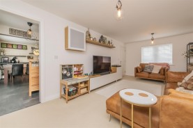 Images for Foxglove Road, Desborough