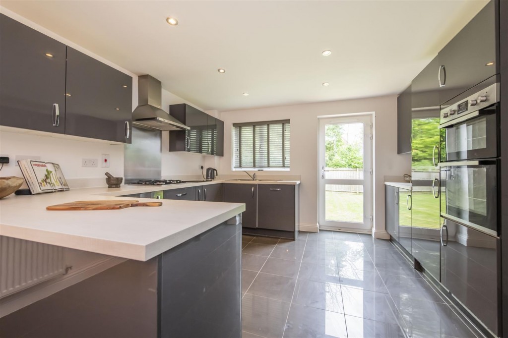 Images for Perkins Close, Corby EAID:oscarjamesapi BID:4