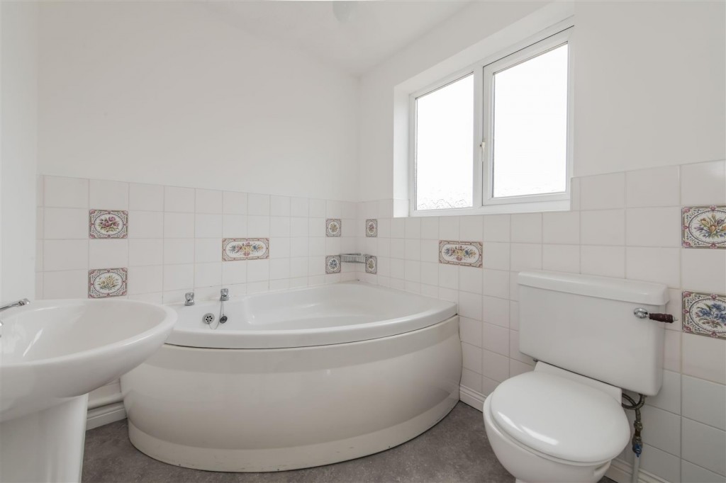 Images for Kielder Court, Barton Seagrave, Kettering EAID:oscarjamesapi BID:3