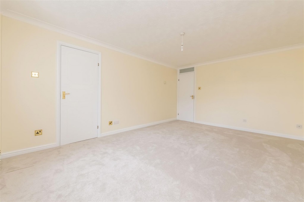 Images for Grange Road, Wellingborough EAID:oscarjamesapi BID:6