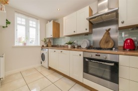 Images for Pembrey Close, Burton Latimer