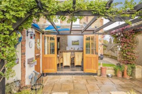 Images for Hilltop, Furnace Lane, Little Harrowden, Wellingborough