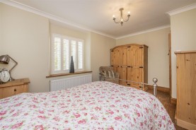 Images for Hilltop, Furnace Lane, Little Harrowden, Wellingborough