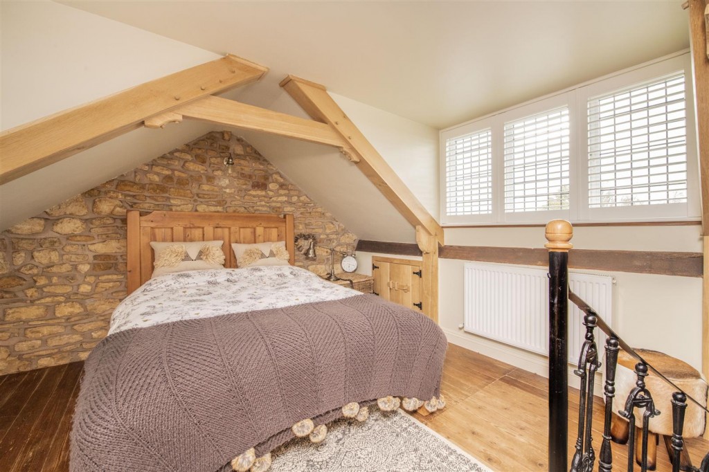 Images for Hilltop, Furnace Lane, Little Harrowden, Wellingborough EAID:oscarjamesapi BID:3