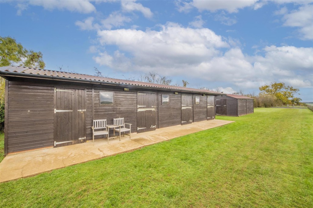 Images for Hilltop, Furnace Lane, Little Harrowden, Wellingborough EAID:oscarjamesapi BID:3