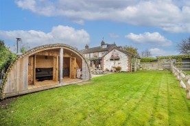 Images for Hilltop, Furnace Lane, Little Harrowden, Wellingborough
