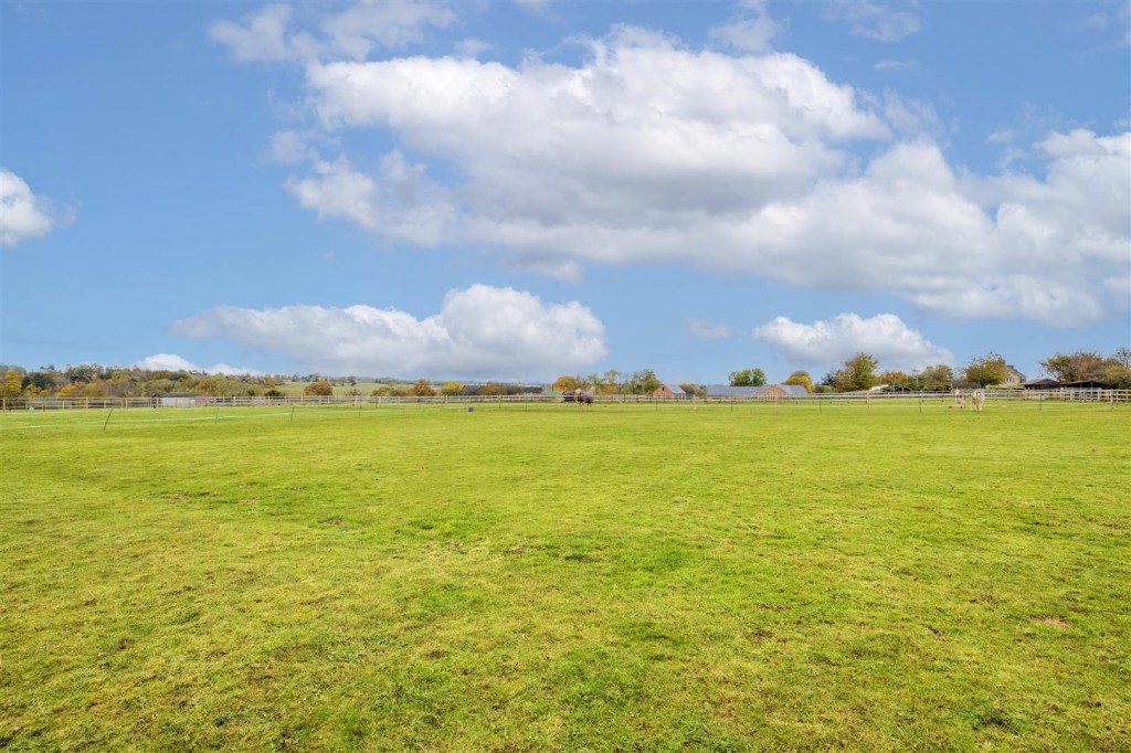 Images for Hilltop, Furnace Lane, Little Harrowden, Wellingborough EAID:oscarjamesapi BID:3