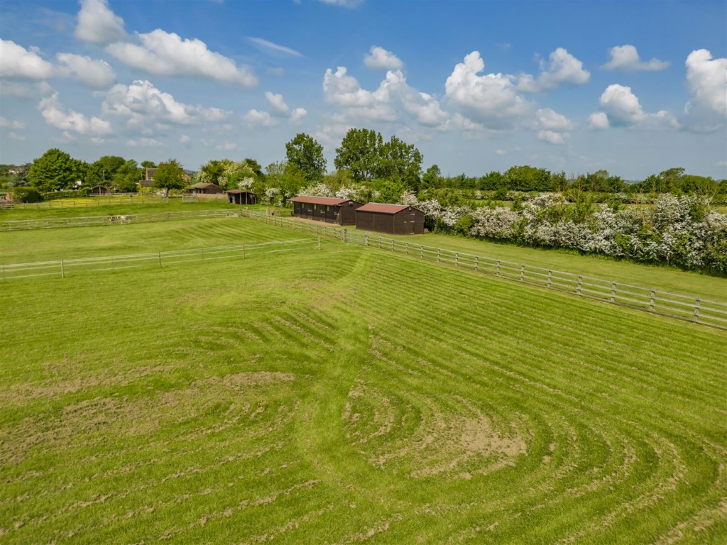 Images for Hilltop, Furnace Lane, Little Harrowden, Wellingborough EAID:oscarjamesapi BID:3