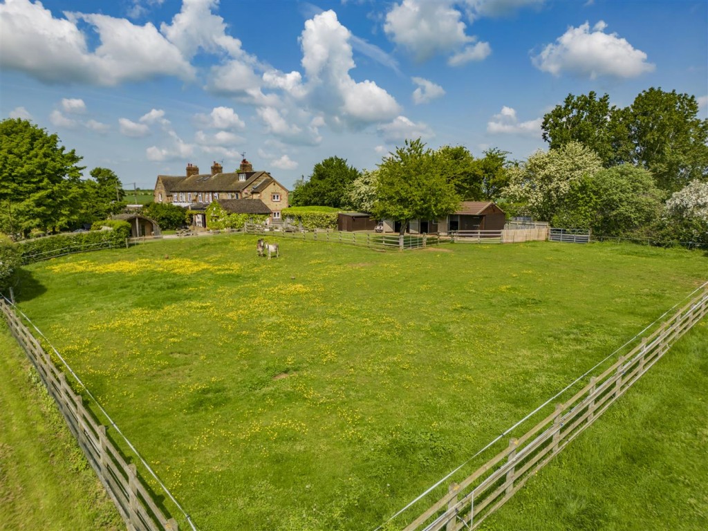 Images for Hilltop, Furnace Lane, Little Harrowden, Wellingborough EAID:oscarjamesapi BID:3
