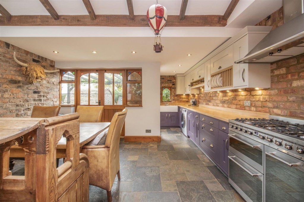 Images for Hilltop, Furnace Lane, Little Harrowden, Wellingborough EAID:oscarjamesapi BID:3