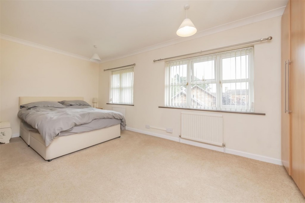 Images for Church Street, Burton Latimer, Kettering EAID:oscarjamesapi BID:3