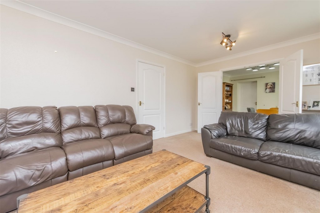 Images for Church Street, Burton Latimer, Kettering EAID:oscarjamesapi BID:3