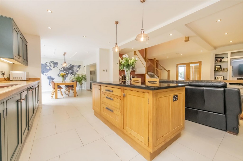 Images for Harringworth Road, Gretton, Corby EAID:oscarjamesapi BID:4