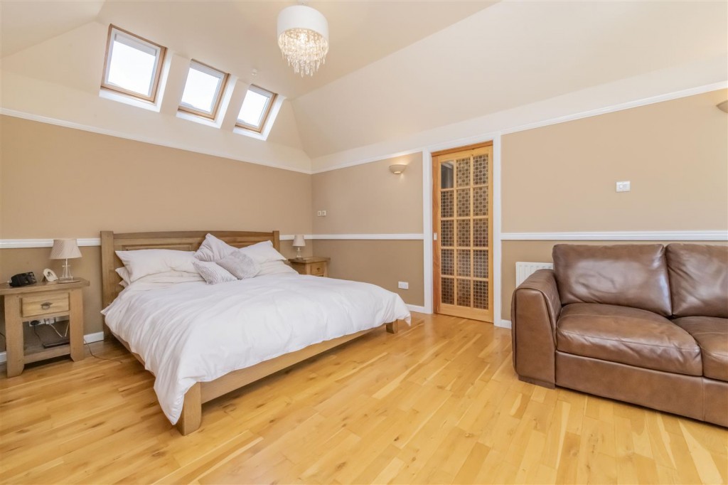 Images for Rockingham Road, Kettering EAID:oscarjamesapi BID:2
