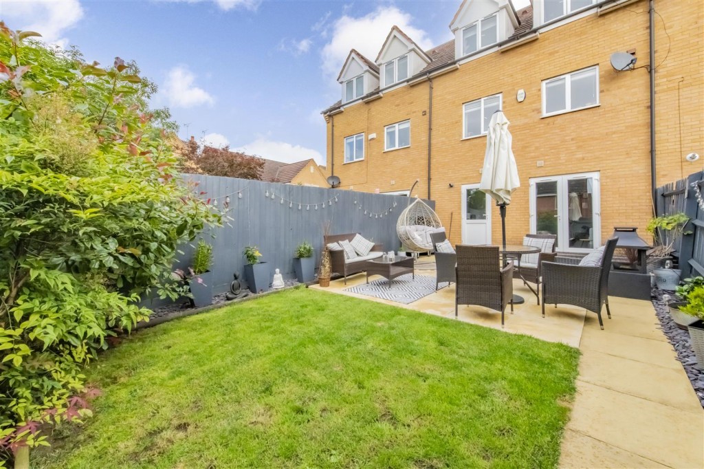 Images for Breezehill, Wootton, Northampton EAID:oscarjamesapi BID:1